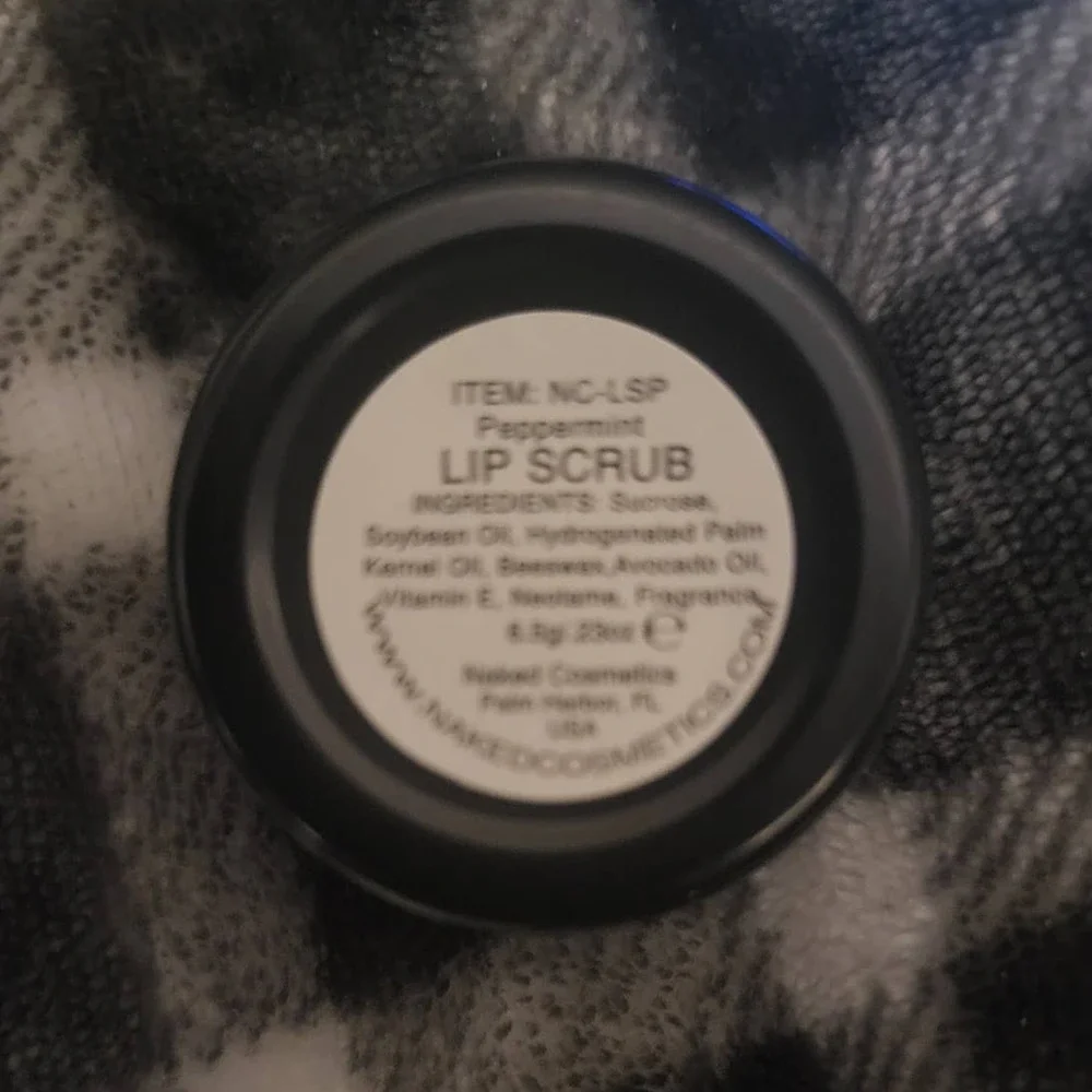 Naked Cosmetics Peppermint Lip Scrub - Picture 3 of 3